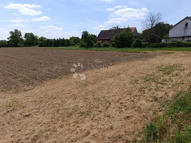 Föld Novaki Oborovski, Rugvica, 4.814m2 – 2