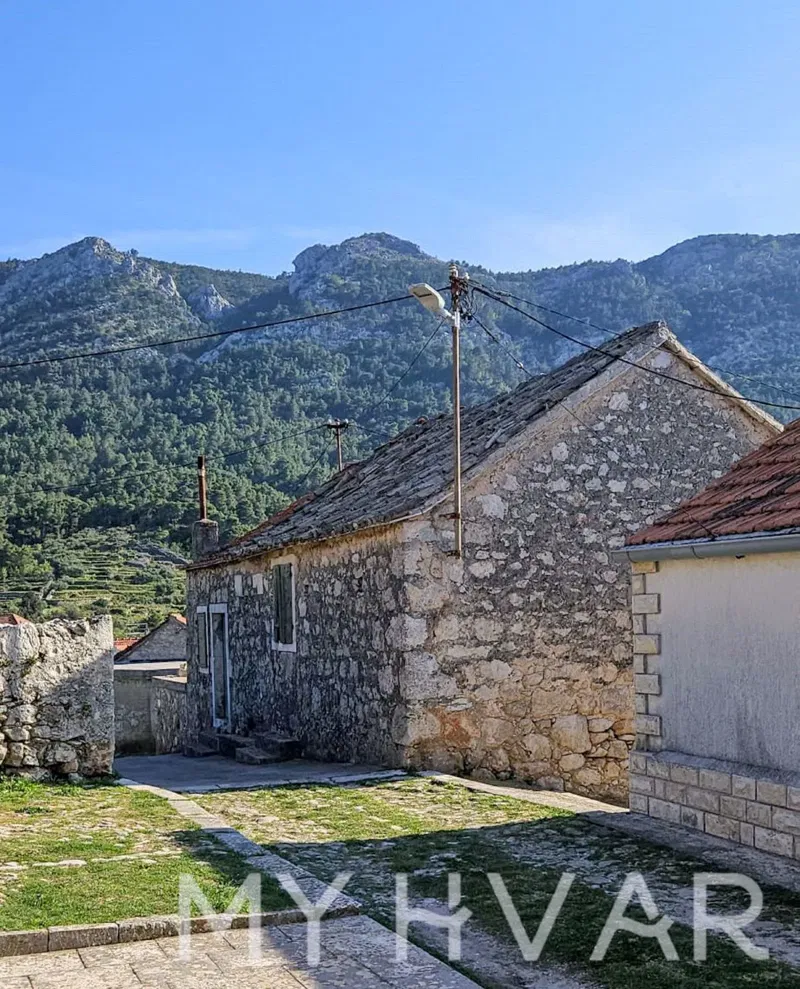 Casa in pietra a Vrisnik – 2