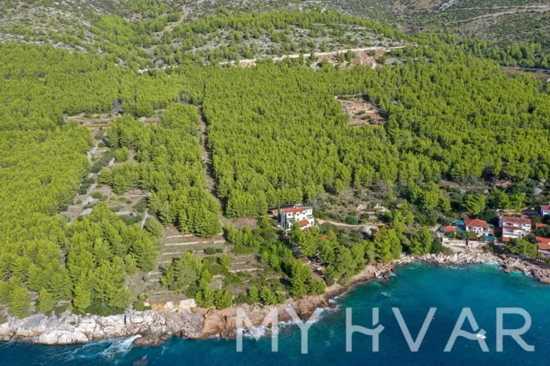Building Land First Row to the Sea in Zavala – 3