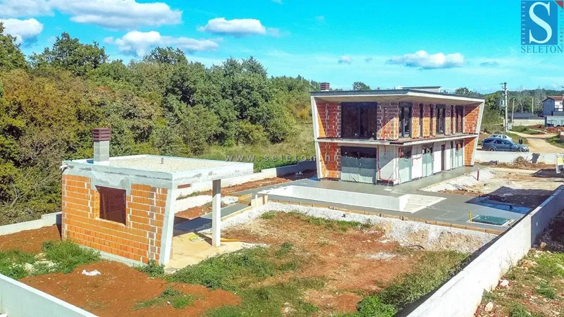 Modern detached house of 243 m2 with a 36 m2 pool in the vicinity of Poreč - under construction – 2