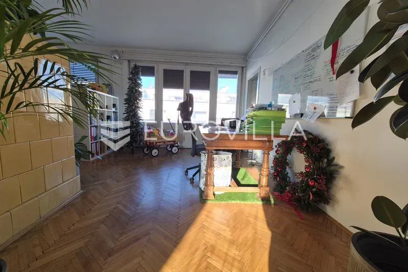 Zagreb, Kvatrić, three-room apartment 124 m² – 2
