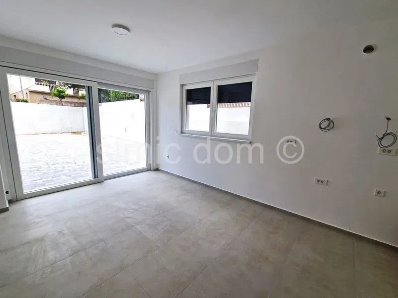 New apartment by the sea, Sibenik – 2