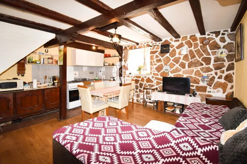Nice house in a quiet neighborhood near Poreč – 2