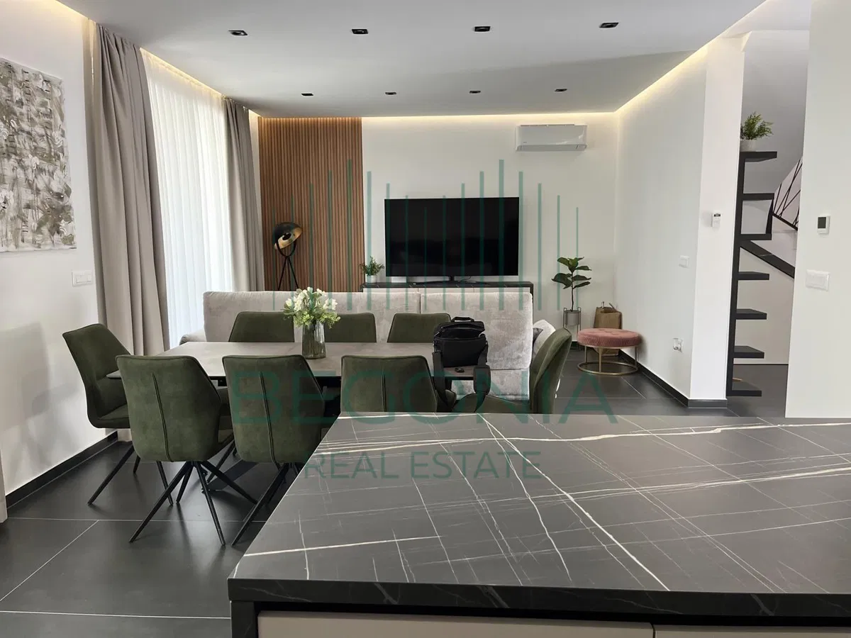 Luksuzno namještena villa. BIBINJE, ZADAR
