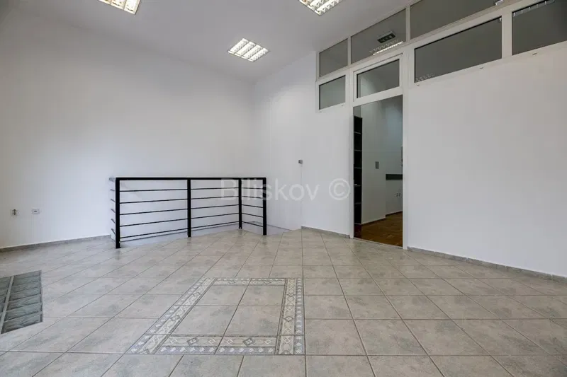 For sale, Trešnjevka south, Knežija, business premises – 2
