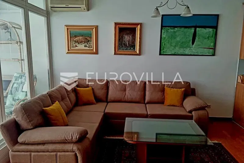 Zagreb, Miramarska, furnished one-room apartment 70.19 m2 – 2