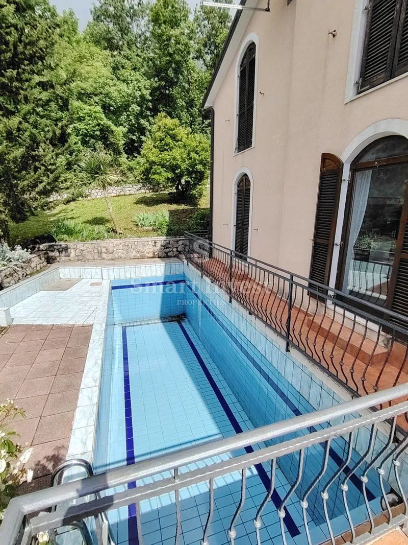 Hiša Poljane, Opatija - Okolica, 350m2 – 2