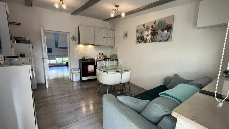 Rijeka, Trsat - Apartment in a quiet street with a terrace of 42 m2 – 2