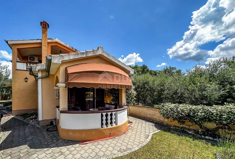 RIBNICA, OBROVAC - OCCASIONE! Casa 1a fila al mare + barca e posto barca – 2