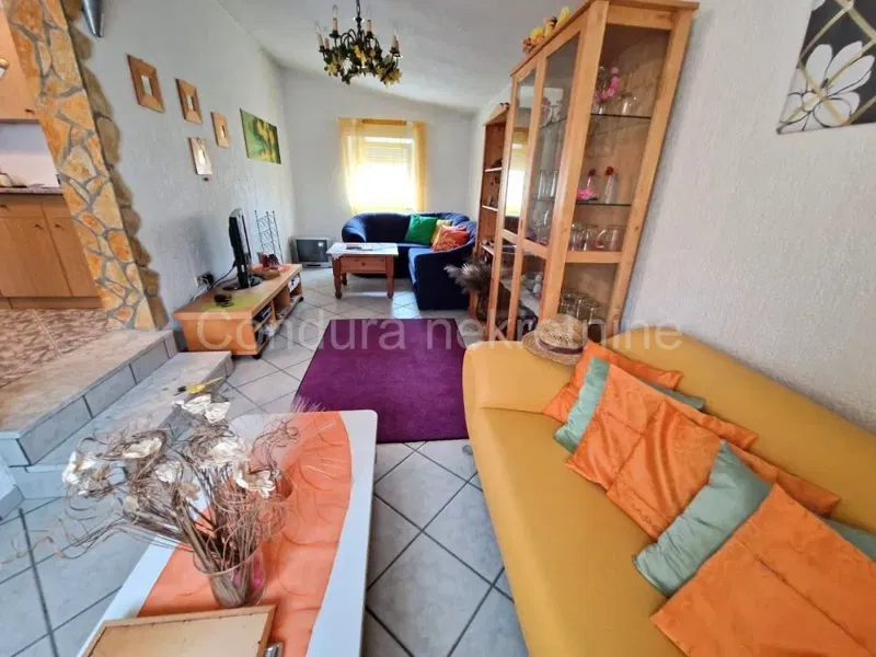 Vir, single storey house + building plot 316 m2 - 80m to the beach – 2