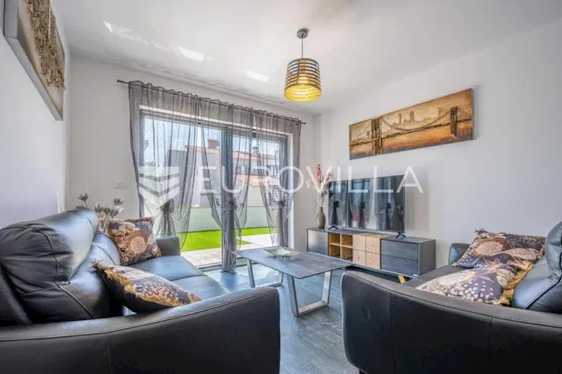 Medulin - modern and furnished three-room apartment in a new building on the ground floor with pool – 3