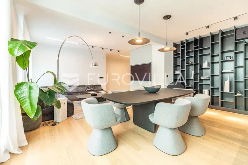 Zagreb, Srebrnjak, luxurious three-room apartment 151.63 m², garage parking – 3