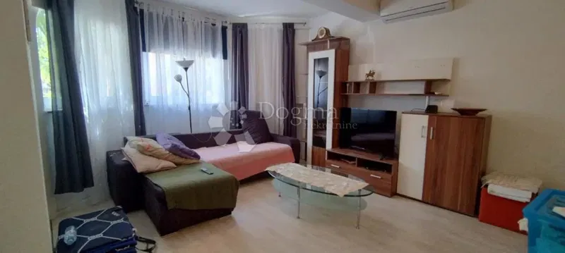 House Malinska, Malinska-Dubašnica, 270m2 – 2