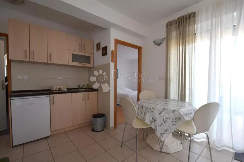 House Malinska, Malinska-Dubašnica, 270m2 – 3