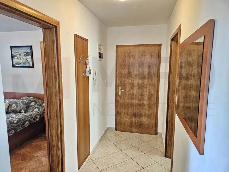 Uvala Soline, one-room apartment on the ground floor with a garden! – 2