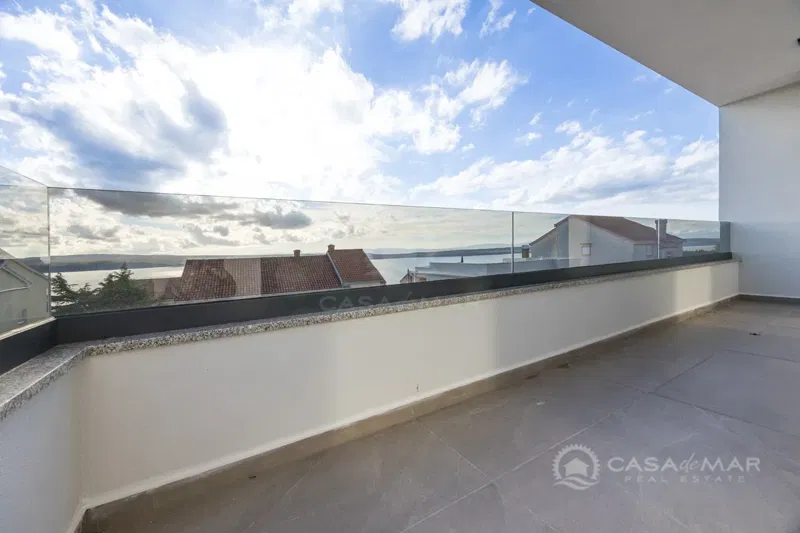 Spacious apartment in a new building with an open sea view – 2