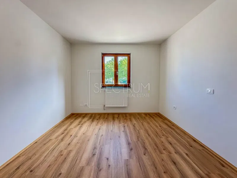 Buje surroundings, renovated apartment on the ground floor with a garden – 3