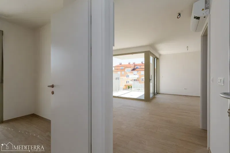 Apartment on the first floor with a roof terrace, Novigrad, Istria – 2