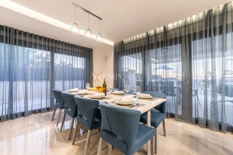 Luxury villa with pool, modern new build, 80 m from the sea, Zaton – 2