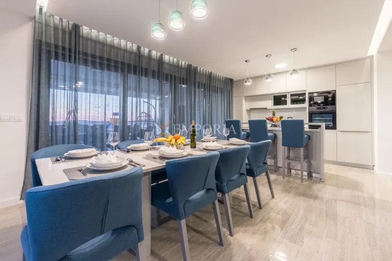 Luxury villa with pool, modern new build, 80 m from the sea, Zaton – 3