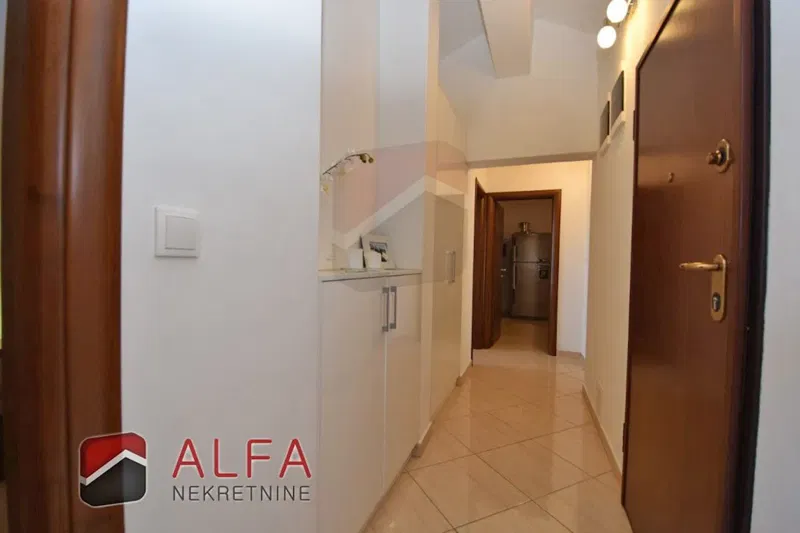 Croatia, Vodice center, apartment for sale with three bedrooms, sea view, central heating – 3