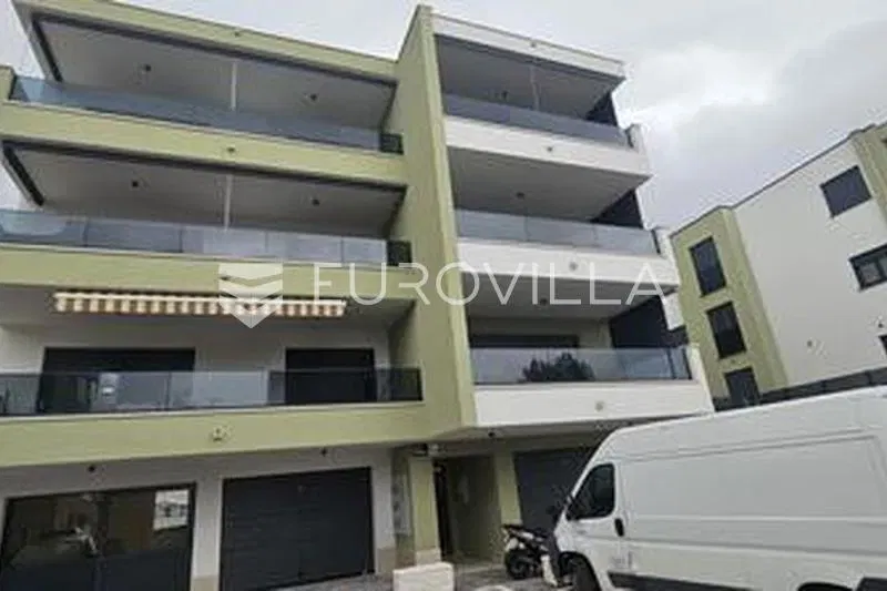 Makarska, comfortable apartment 81.20 m², 3rd floor with sea view – 2