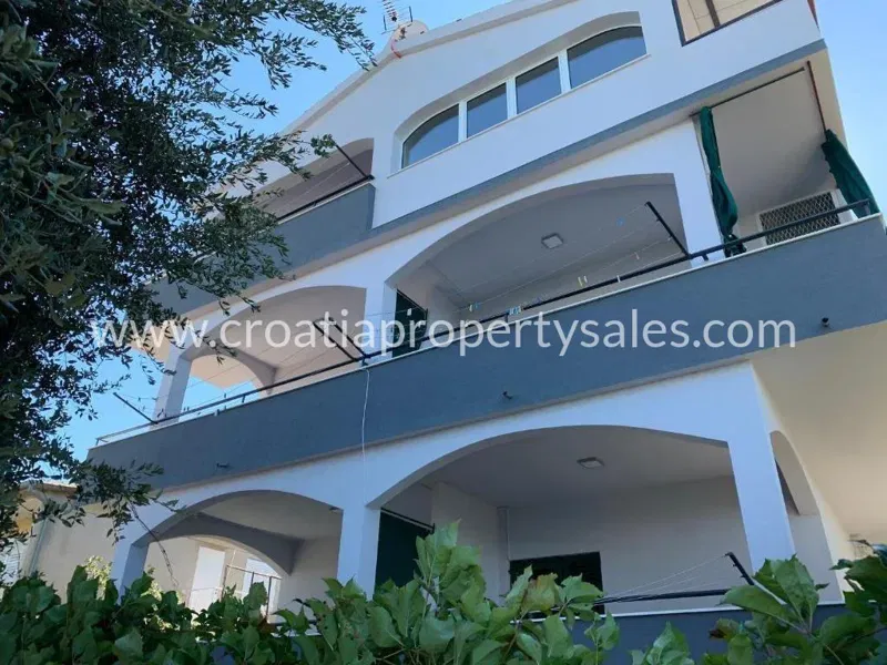 Sibenik, house for sale, 950.000 € – 3