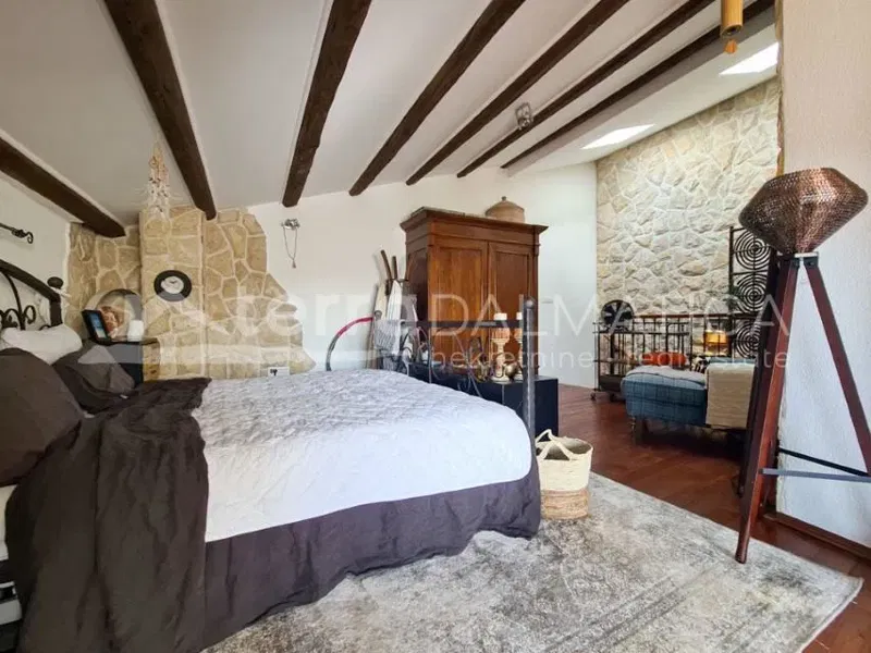 Šibenik - a charming stone house in the city center – 3