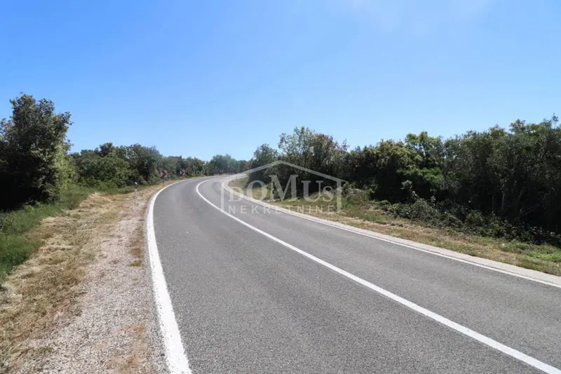 Zaton, along the Benkovac road, agricultural land 1.622m2 – 2