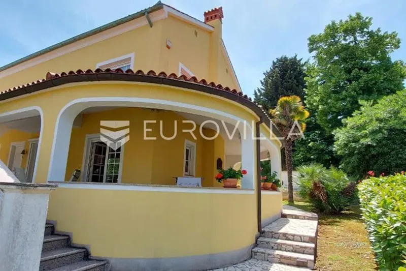 Istria, Pješčana Uvala, villa with garden, first row to the sea – 3