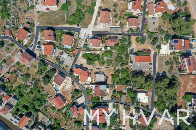 Telek Vrboska – 3