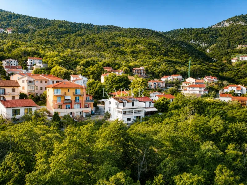 Lovran, Oprič — Új építésű felső szinti apartman nagy teraszokkal és tengeri kilátással – 3