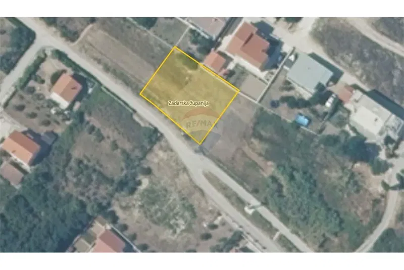 NOVO - GRAĐEVINSKO ZEMLJIŠTE - 682m2 – 2