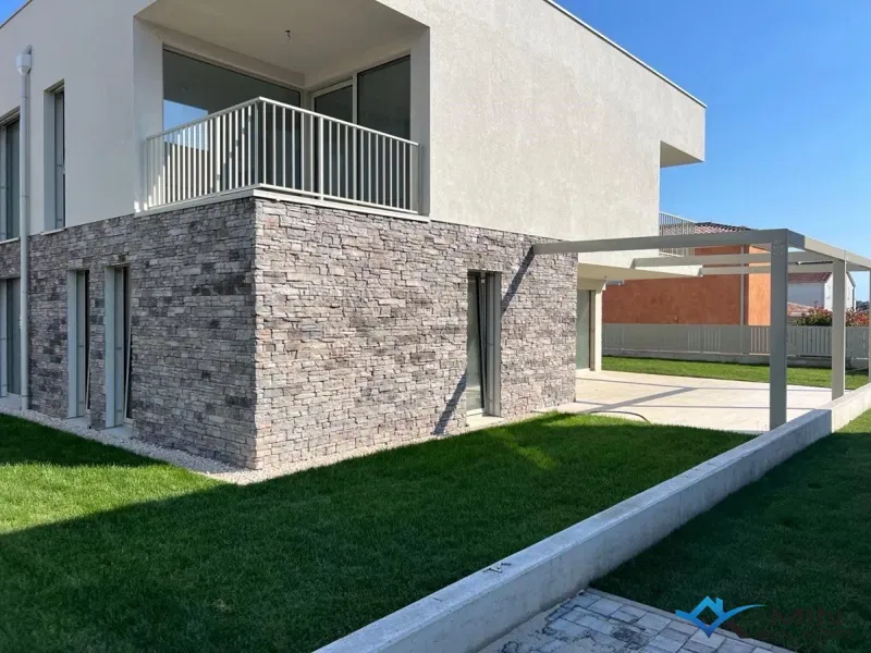 Comfortable apartment with a garden near the sea - Novigrad (16) – 2