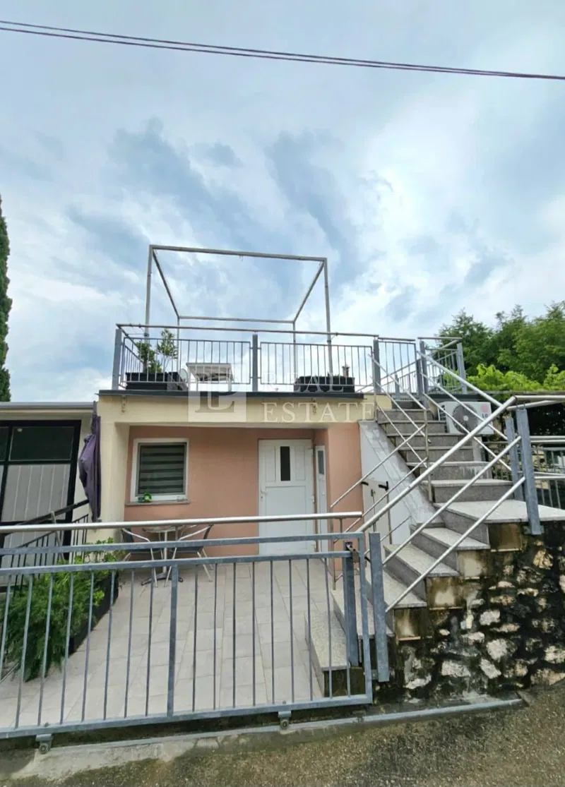 CRIKVENICA - hiša z dvema apartmajema – 2