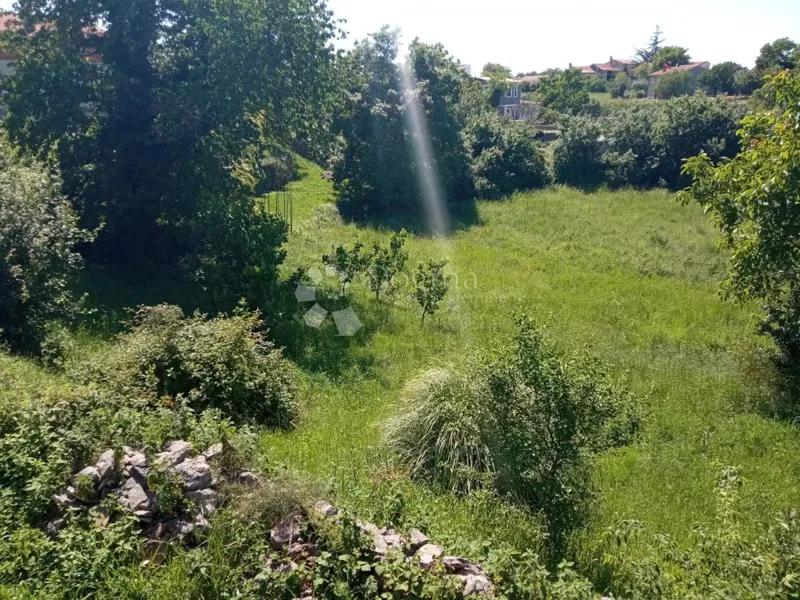 Terreno Orbanići, Marčana, 1.375m2 – 3