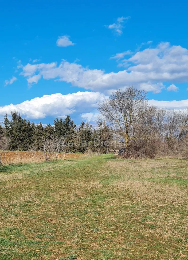 Građevinsko zemljište od 1382 m2 - Nin – 2