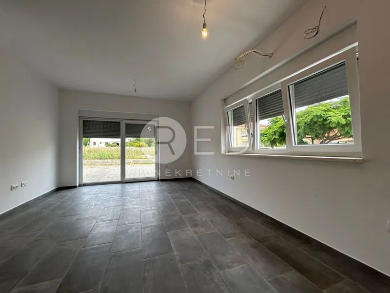 APARTMAN U BLIZINI MORA NA PRODAJU - PRIVLAKA – 3
