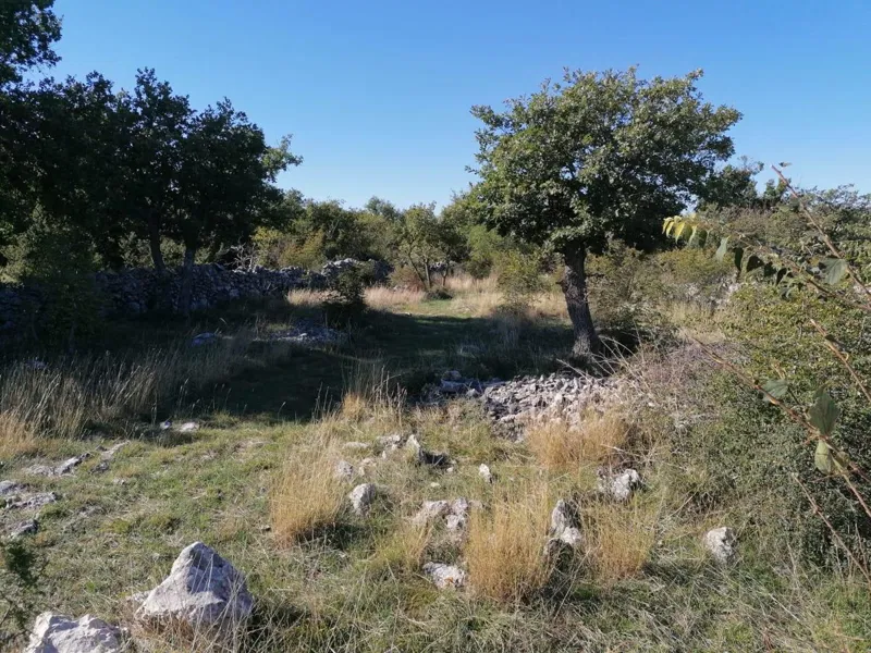 Prostorno zemljišče v bližini Narodnega parka Krka, Karalić – 3