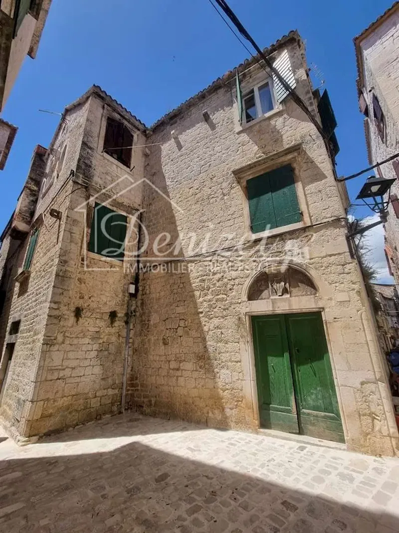 Exclusive offer, Trogir center for sale is a part of the stone house – 2