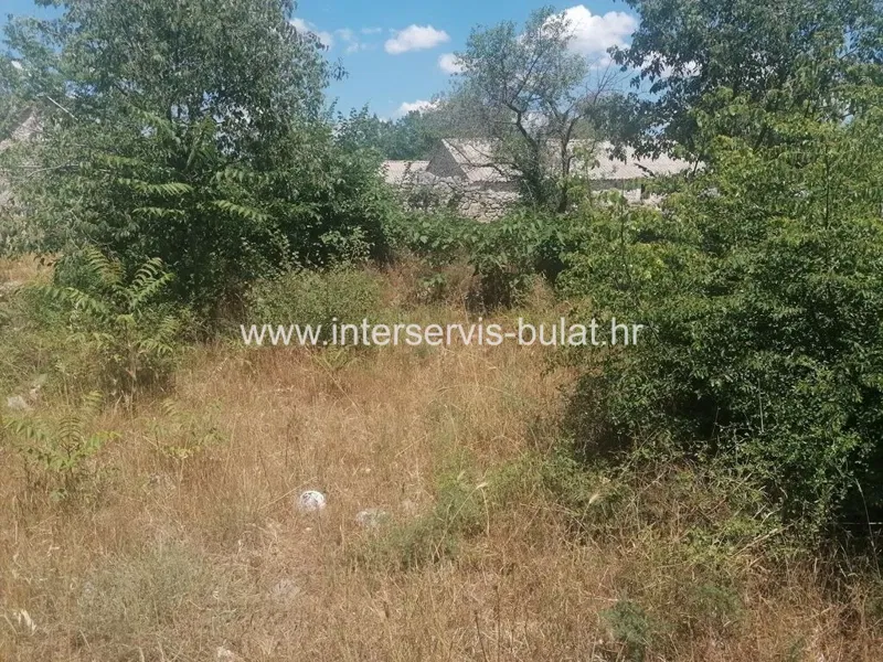.::: Building plot with an old demolished house :::. – 2