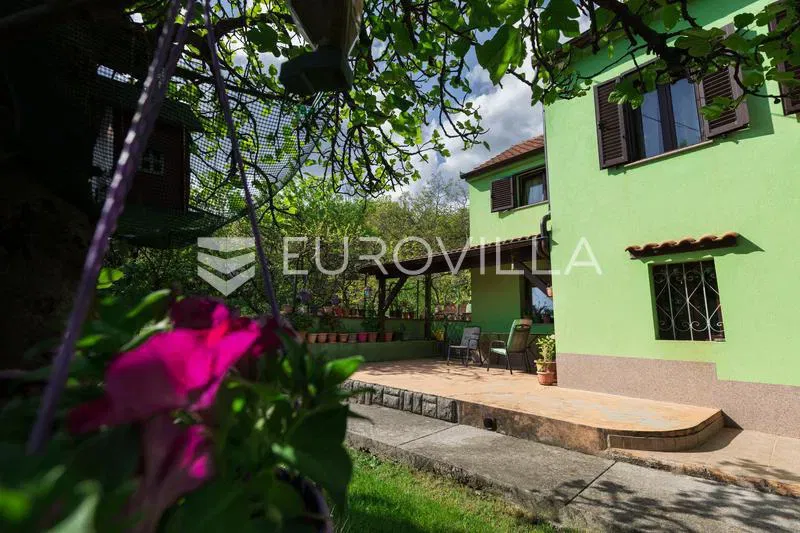 Cernik, Čavle, renovated house of 288 m² with 3,448 m² of land. – 2