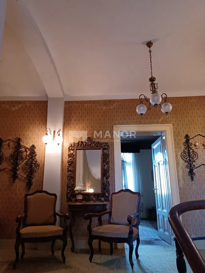 OPATIJA, CENTRO – Appartamento duplex 5 camere da letto + sala da pranzo in villa austro-ungarica, a 50 m dal mare – 2