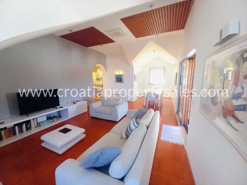 Brac, apartment for sale, 540.000 € – 3