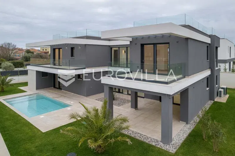 Istria, Pomer, unique, modern villa 20 m from the sea, 417 m² – 3