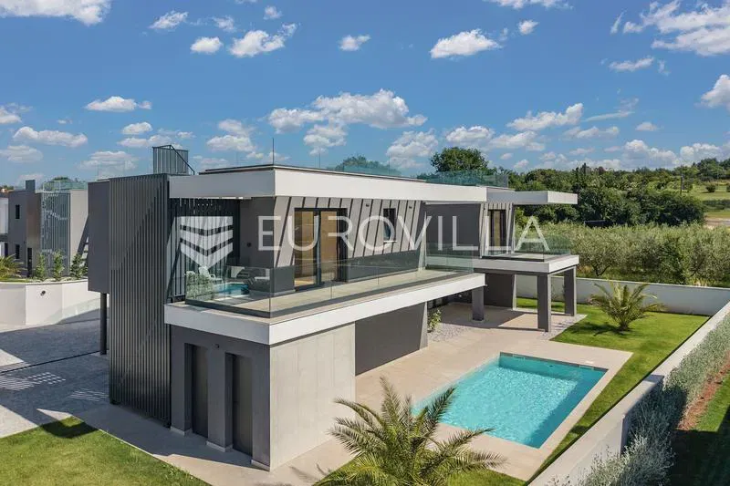 Istria, Pomer, unique, modern villa 20 m from the sea, 417 m² – 2