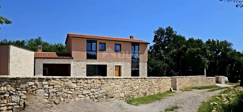 Istria, Labin, casa in pietra, 157,30 m2 – 2