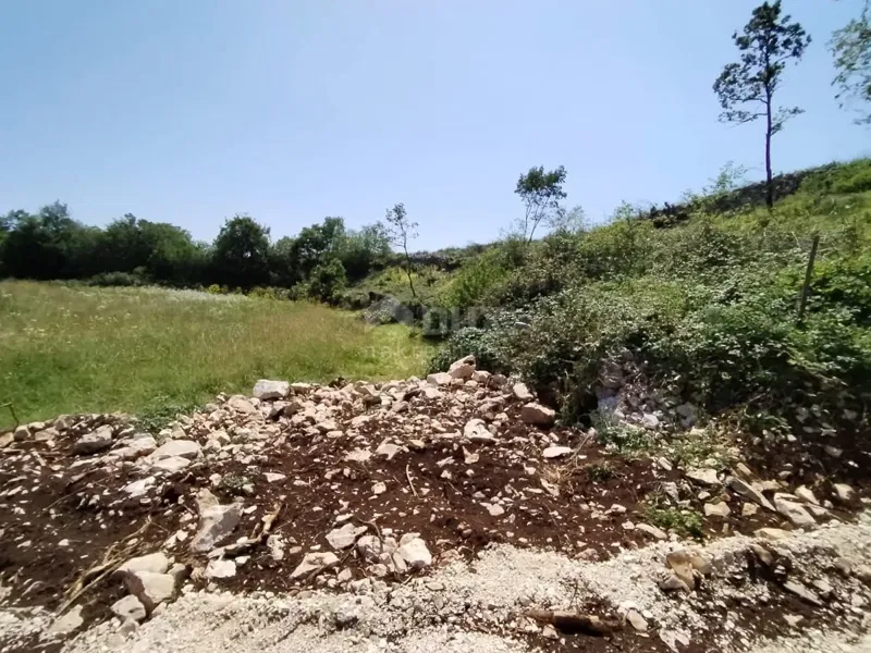 Terreno Plomin, Kršan, 674m2 – 2
