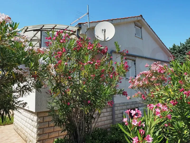Krk, Pinezići, house with two apartments and swimming pool, FOR SALE! – 3