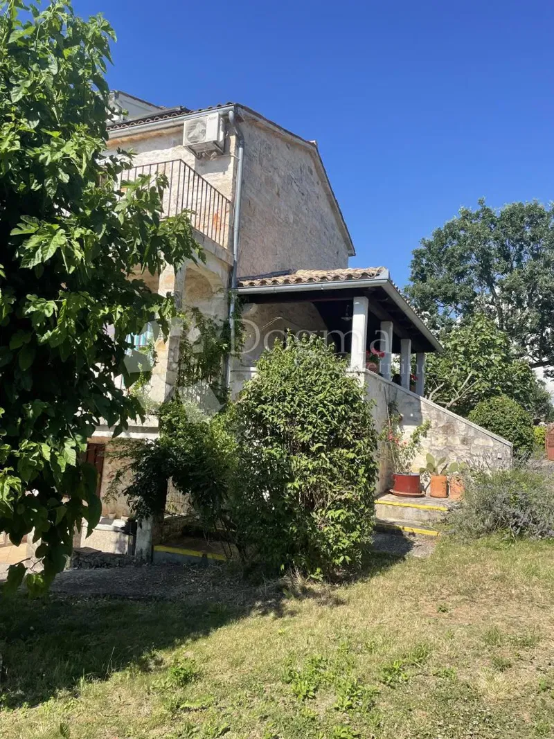 Дом Majkusi, Višnjan, 108m2 – 2